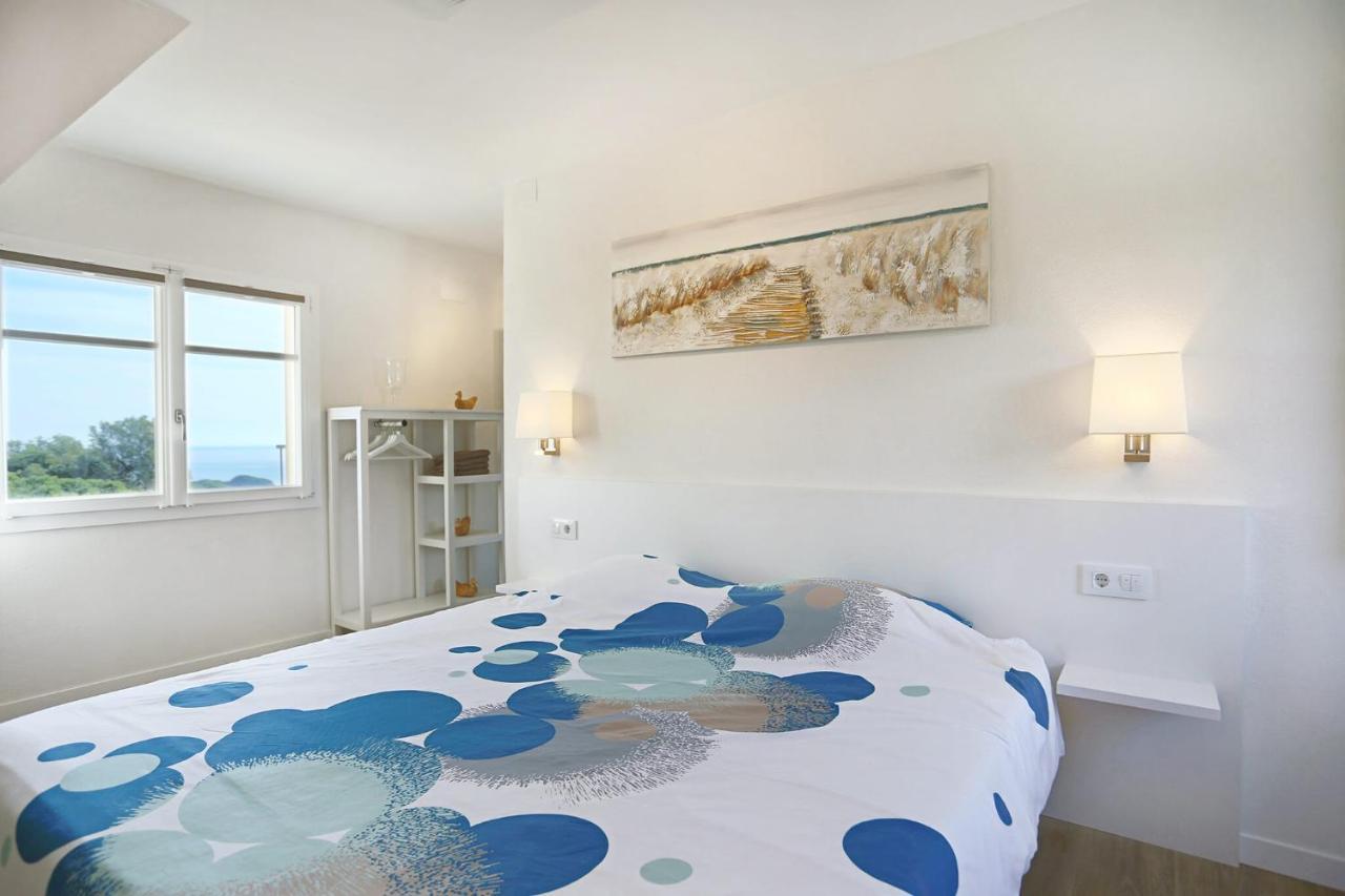 Homestay Villa Estrella - Costa Brava Calella Room photo